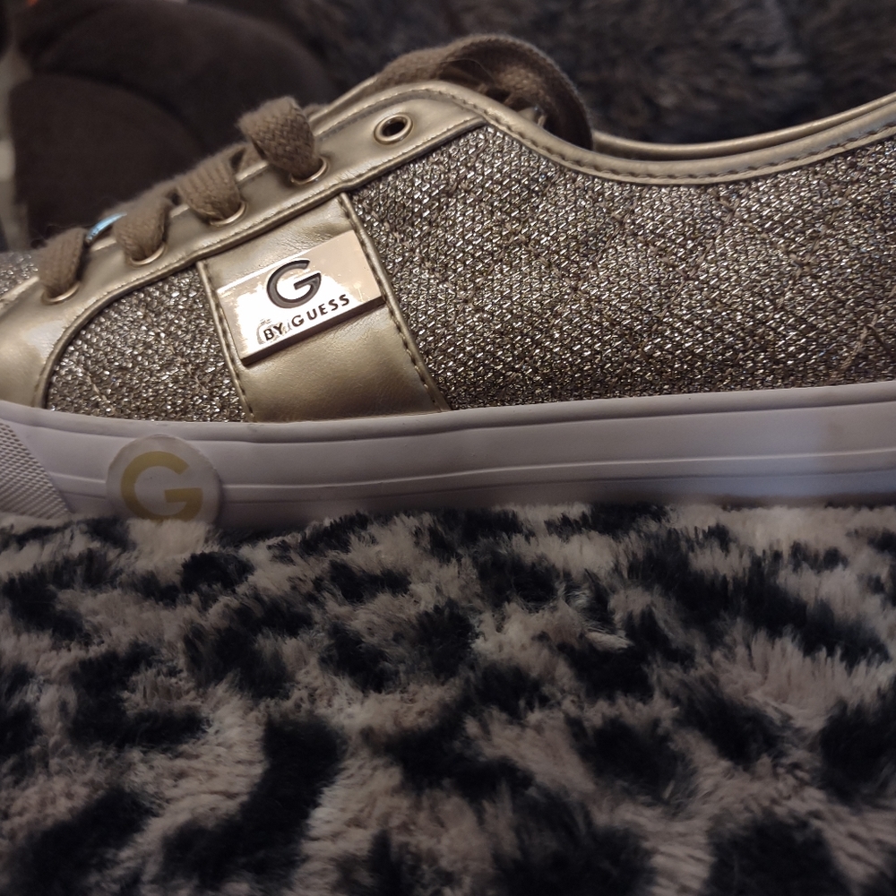 Guess shiny gold shoes